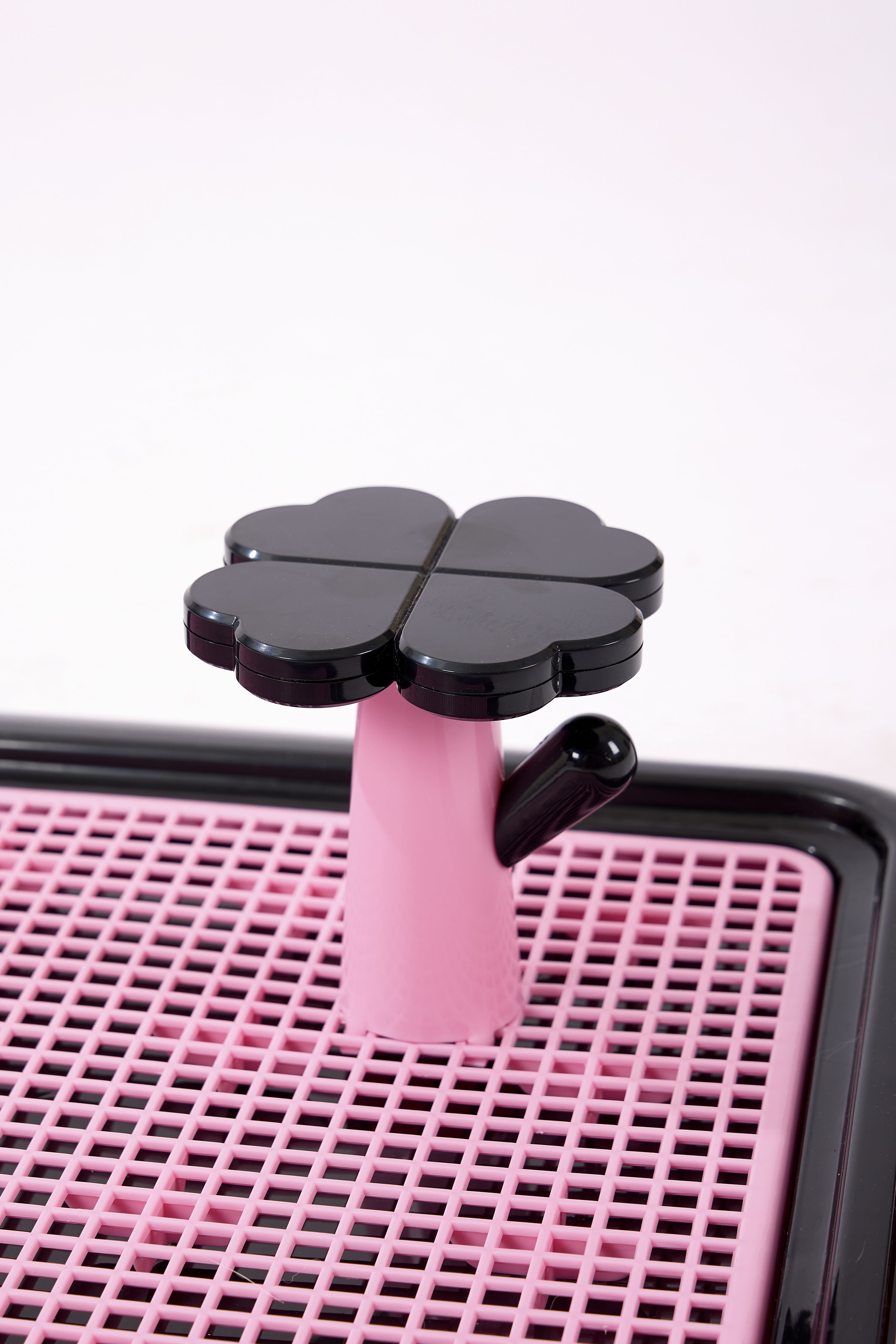 Lucky Pup Training Tray - Black Pink